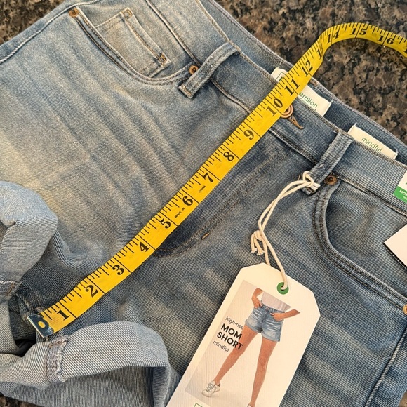 Celebrity Pink Mom denim shorts NWT 7/28 - Picture 9 of 9